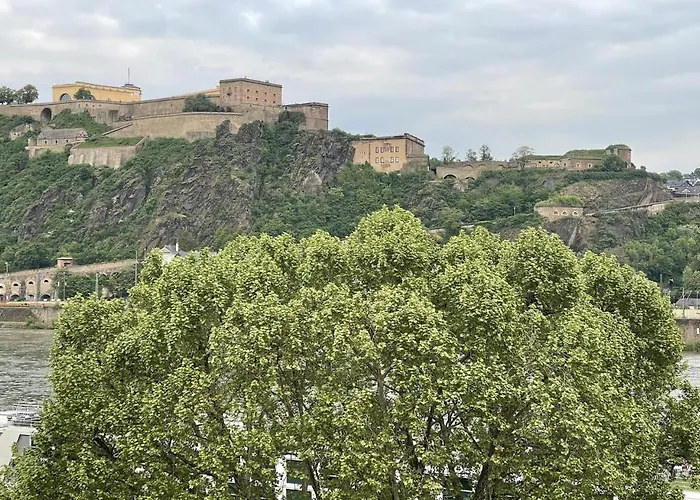 Rheinblick Apartment- Park And 아파트